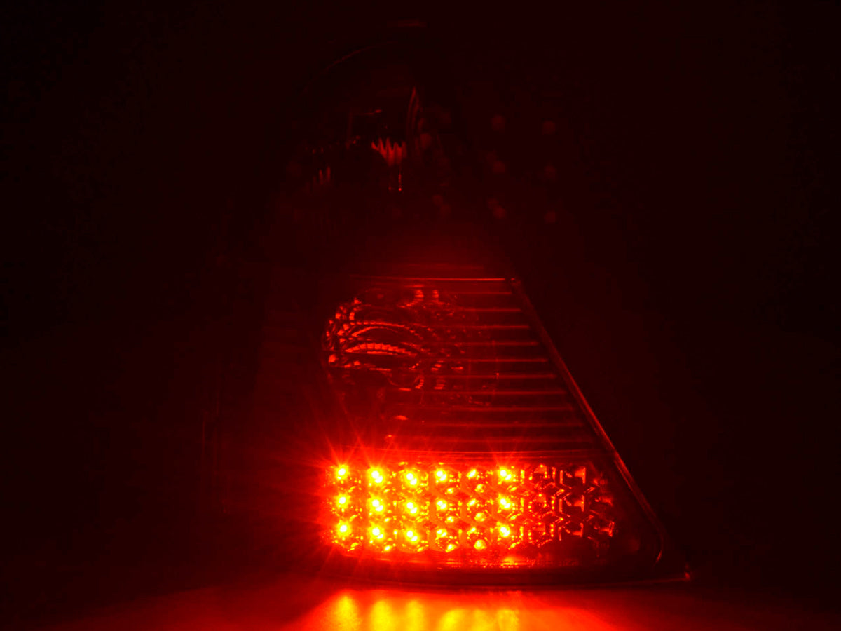 LED Rückleuchten Set Renault Clio Typ B 01-04 schwarz LED Rückleuchten Set Renault Clio Typ B 01-04 schwarz